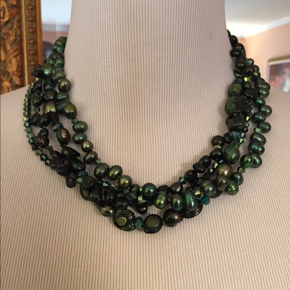 Stunning Emerald Green Four Strand Necklace - Picture 4 of 6